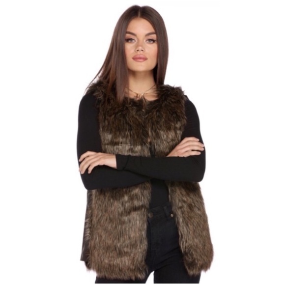 MISS LONDON Shaggy Faux Fur Vest Brown Size Small - Picture 1 of 12